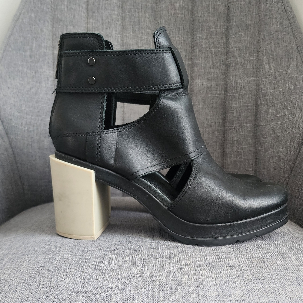 Sorel Margo Cut-Out Heel Bootie